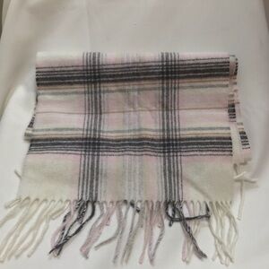 C by Bloomingdale's White/Pink/Gray Plaid Soft Cashmere Scarf